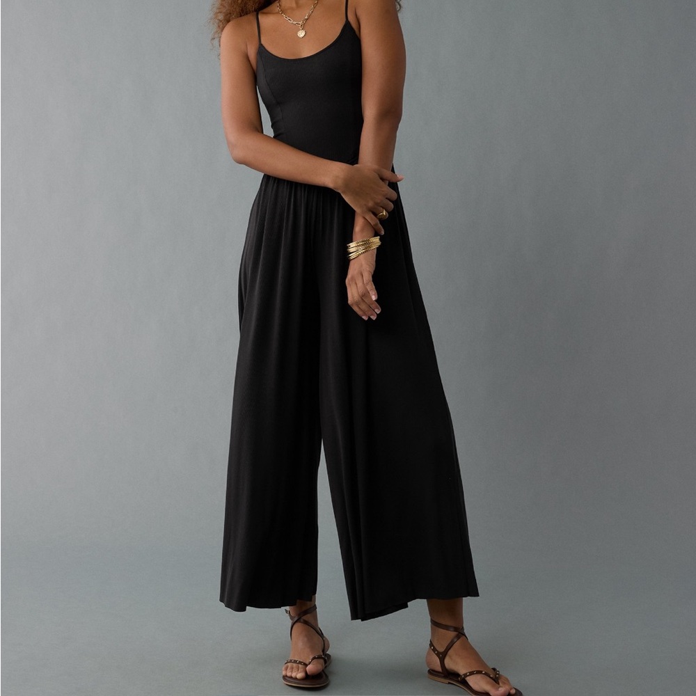 American Eagle Black Sleeveless Jumpsuit with Wide-Leg Cropped Pants